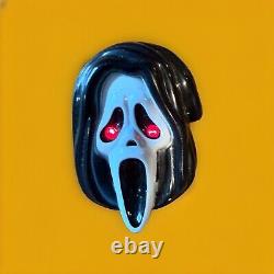 Broche Vintage de Ghostface Criant au Travail - Pièce de Collection Rare du Film d'Horreur Halloween