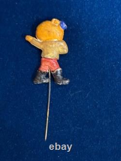 Broche à chapeau de garçon légume Halloween vintage des années 1920 Allemagne composition rare