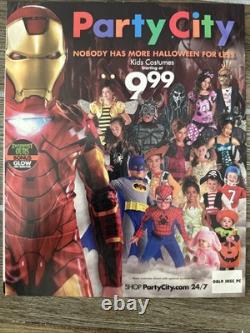 Catalogue de Party City 2010 - Inscription Halloween Vintage Extrêmement Rare