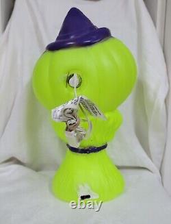 Citrouille de foin verte rare de collection avec chapeau de sorcière violet en plastique soufflé pour Halloween