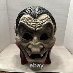 Décoration de grosse tête de Dracula allumée pour Halloween en céramique vintage rare