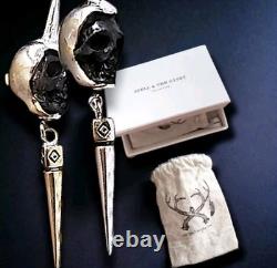 Designs de sorts vintage TRÈS RARES Boucles d'oreilles gothiques en forme de crâne noir et en argent pour Halloween