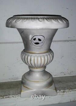 Disneyland Haunted Mansion Rare Prop Vintage Cemetary Urn Halloween Event