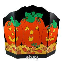 Écran de protection décoratif pour cheminée des années 90 avec des motifs en bois et des citrouilles pour Halloween, rare.