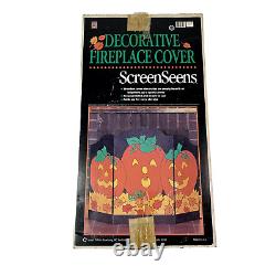 Écran de protection décoratif pour cheminée des années 90 avec des motifs en bois et des citrouilles pour Halloween, rare.