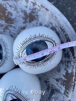 Ensemble de 5 boules de céramique bleues aux yeux maléfiques de John Derian pour Halloween chez Target, rare.