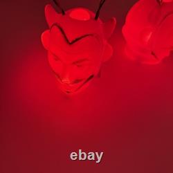 Ensemble vintage de RARE (3) lumières à souffler en forme de diable rouge Halloween, fonctionnelles