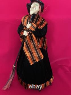 Figurine de sorcière vintage rare pour Halloween, poupée avec parapluie, robe noire, grande taille