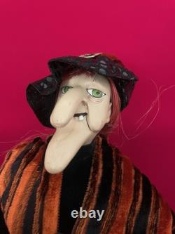 Figurine de sorcière vintage rare pour Halloween, poupée avec parapluie, robe noire, grande taille