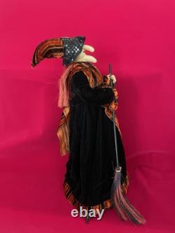 Figurine de sorcière vintage rare pour Halloween, poupée avec parapluie, robe noire, grande taille