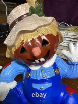 Lanterne Jack O Lantern en céramique vintage et rare de Scarecrow d'Halloween, moule Gare Inc 1981 B4681.