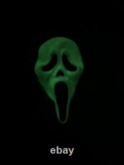 Le cri vintage du masque de fantôme Ghostface de Fun World, génération 1, en poly rare.