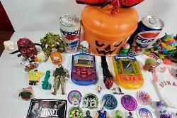 Lot de jouets rares vintage des années 80 et 90 McDonald's Halloween TMNT Pepsi Pogs Goosebumps