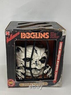 Original 1987 Halloween Boglin Bog-O-Bones Marionnette avec boîte et barres rare