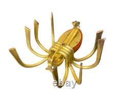 RARE Broche épinglette araignée en Bakélite rouge et laiton des années 1930 Halloween Goth Deco