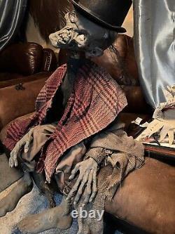 'Rare 1996 Gemmy Industries Crypt Keeper Animatronic Halloween Prop Vintage' translates to 'Rare 1996 Gemmy Industries Crypt Keeper Animatronic Halloween Prop Vintage' in French.