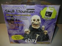 Rare Vintage Gemmy Skull Mountain Fog Machine Halloween Fogger Lumières Et Sons