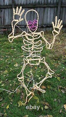 Rare! Vintage Skeleton Halloween 3d Sculpture Rope Metal Wire Light Decoration