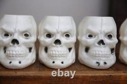 Skull de squelette vintage d'Halloween en moule soufflé, shakers ou lumières des années 1960, lot RARE