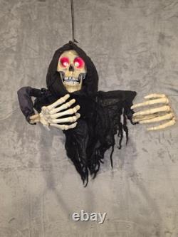 Squelette de la Mort Animatronique Vintage Gemmy Halloween RARE Yeux Rouges Parle