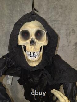 Squelette de la Mort Animatronique Vintage Gemmy Halloween RARE Yeux Rouges Parle