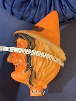 Tête de sorcière en plastique Halloween de grande taille en soufflé vintage, contenant pour jouet rare.