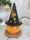 Vtg Rare Lampe Citrouille Jack-o-lantern En Céramique Pour Halloween Avec Chapeau De Sorcière Qui S'allume
