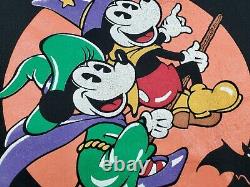 Vintage 90s Disney Mickey Minnie Halloween Broom Sweatshirt Grand Rare Donnkenny