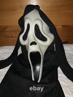 Vintage Glow In The Dark Halloween Fun World Scream Ghost Face Mask Rare