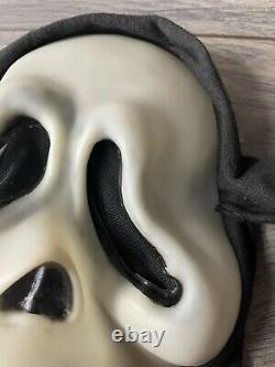 Vintage Scream Ghost Face Masque Fun World DIV Gen Rare Glow Fantastic Faces 90s