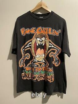 Vintage Taz Looney Tunes T Shirt Halloween Bone Chillin Sz Grand Rare 90s
