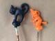 Vtg Rosbro Tube à Bonbons En Plastique Avec Chat Noir Et Sorcière Halloween Paille Jouet Rare